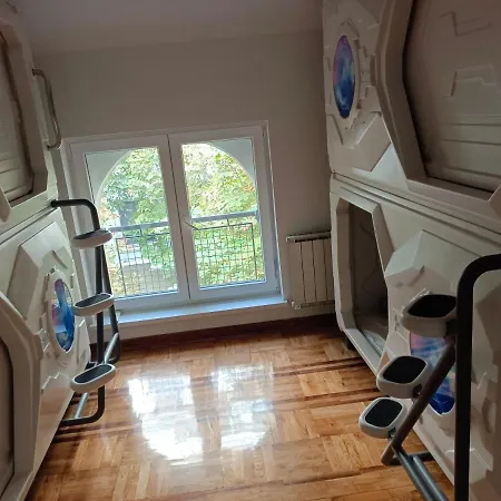 Capsule hotel Panda Victor Space Capsule *